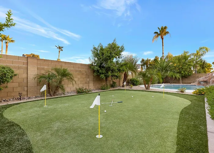 Holiday home Heated Pool, Waterslide, Putting *